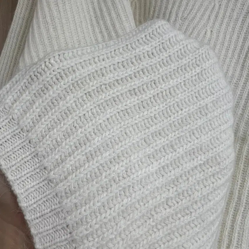 [BUNJANG] Angora Knit Sweater / 새상품 고퀄 앙고라니트