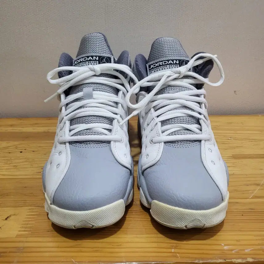 [BUNJANG] Air Jordan Jumpman Team 2 Grey Shoes 240mm / 에어 조던 점프맨 팀 2 그레이 슈즈 240mm