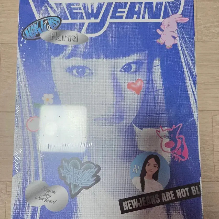 [SOLD OUT] 뉴진스 하니 블루 앨범 (미개봉)