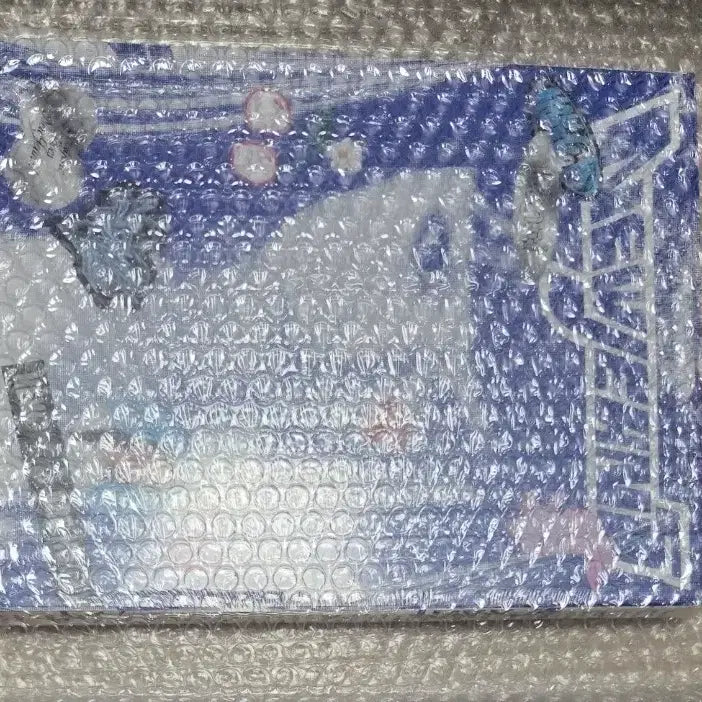 [SOLD OUT] 뉴진스 하니 블루 앨범 (미개봉)
