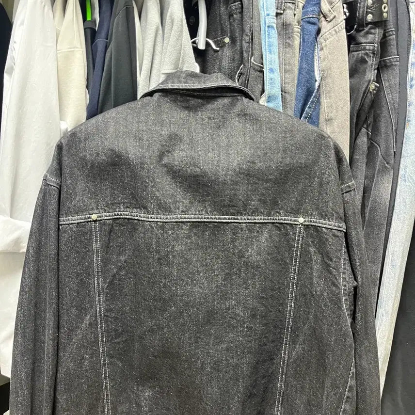 [BUNJANG] Trillion Washing Stitch Denim Jacket (Black) L Size / 트릴리온 워싱 스티치 데님자켓(BLACk) L사이즈