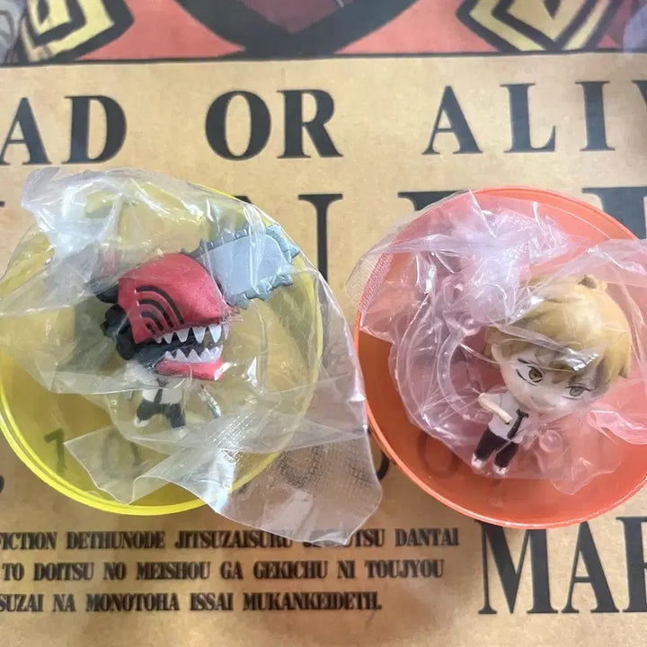 [SOLD OUT] [일괄판매] 귀멸의 칼날 탄지로 + 체인소맨 가챠 총 4종