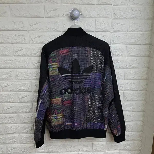 [SOLD OUT] 아디다스 바람막이 점퍼 여성M 66 자켓