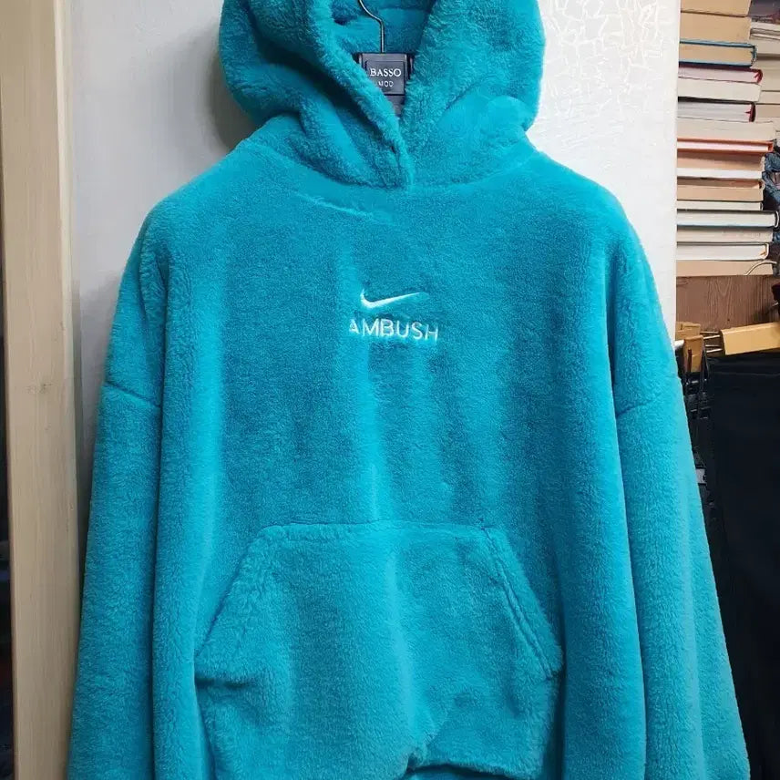 [SOLD OUT] 나이키 앰부쉬 퍼 스머프 후드
