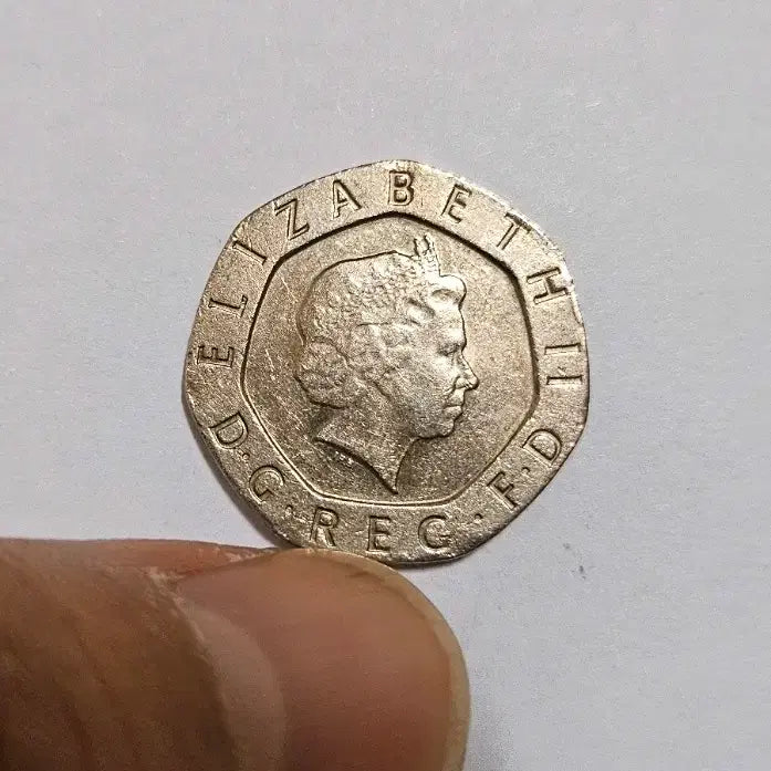 [BUNJANG] United Kingdom 2002 Queen Elizabeth II 20 Pence Coin / 영국 여왕 2002년 20펜스 동전(외국주화)217