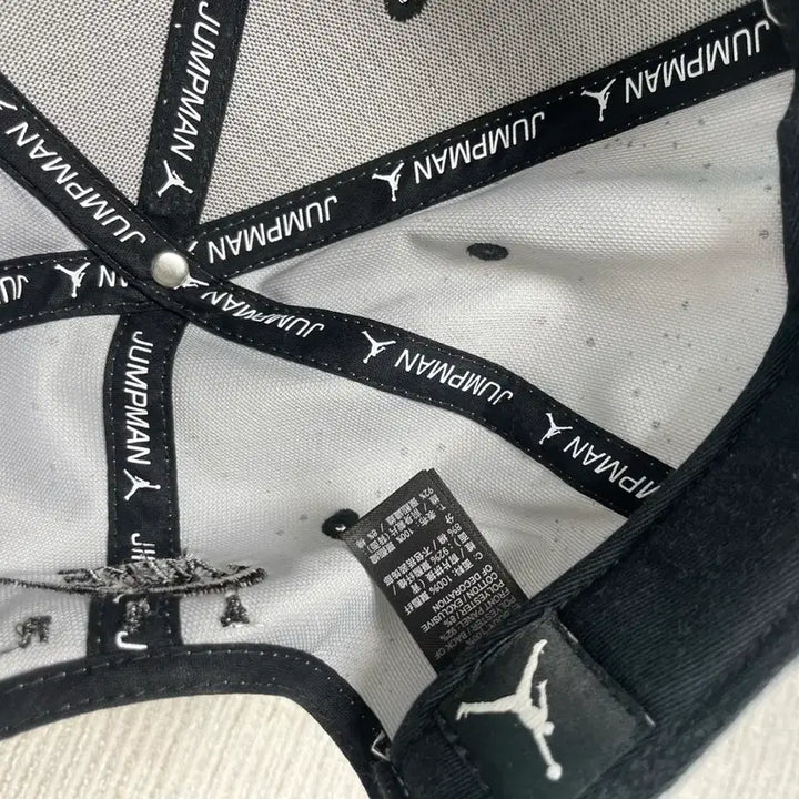 [SOLD OUT] 조던 그레이 볼캡