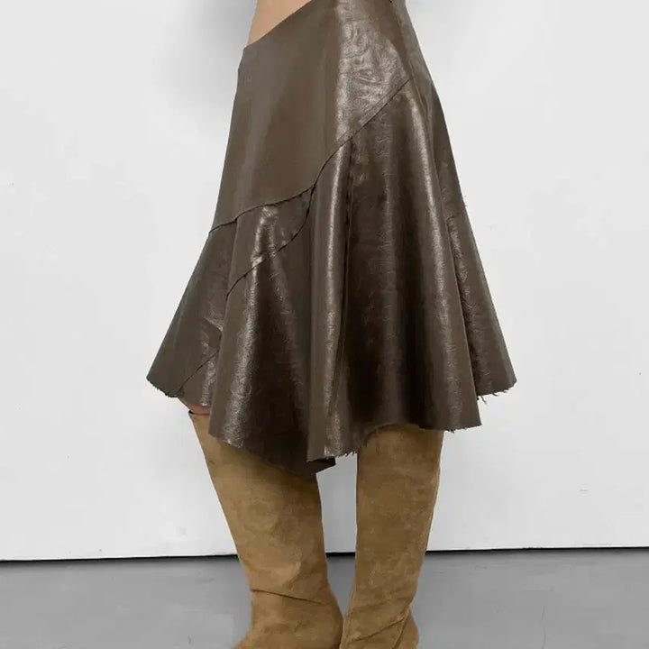 [BUNJANG] Pollysuem Asymmetric Faux Leather Skirt / [택포] 폴리수엠 어시메트릭 폭스 레더 스커트 카키