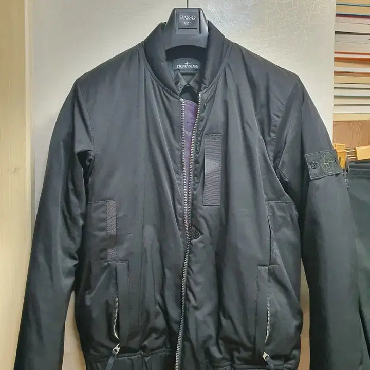 [SOLD OUT] 스톤아일랜드 블랙 봄버 자켓 95