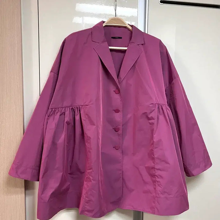 [BUNJANG] LAILA Seersucker Glossy Blouse Jacket / 제평 라일라 LAILA 바스락 광택 블라우스 자켓 간절기셔링셔츠점퍼핑크