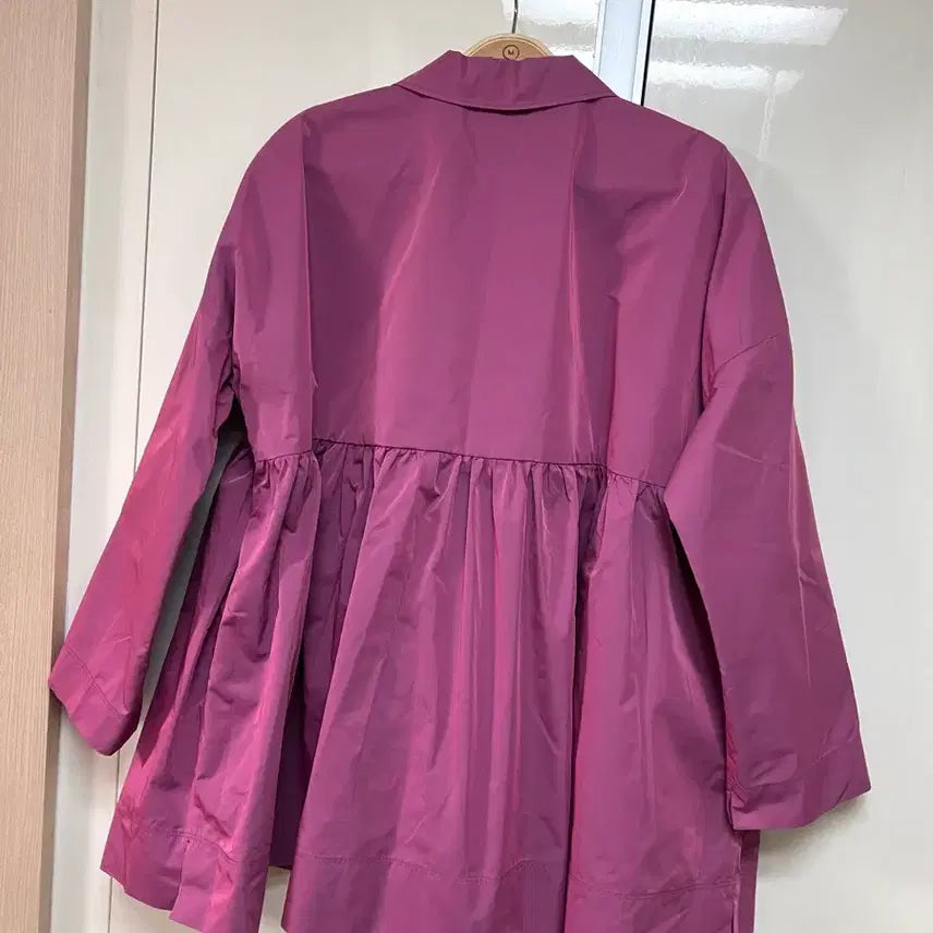 [BUNJANG] LAILA Seersucker Glossy Blouse Jacket / 제평 라일라 LAILA 바스락 광택 블라우스 자켓 간절기셔링셔츠점퍼핑크