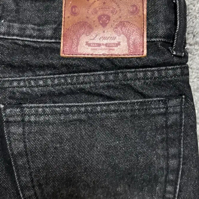 [SOLD OUT] 엘무드 아키라 플레어 데님 워시드 블랙 44