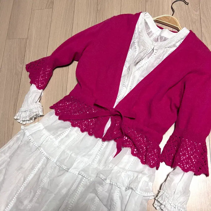 [BUNJANG] Narakamiche Cashmere 100% Punch Lace Ribbon Open Short Cardigan / 나라카미체 캐시미어100% 펀칭 레이스 리본 오픈 숏 가디건 진달래핑크