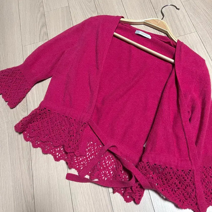 [BUNJANG] Narakamiche Cashmere 100% Punch Lace Ribbon Open Short Cardigan / 나라카미체 캐시미어100% 펀칭 레이스 리본 오픈 숏 가디건 진달래핑크