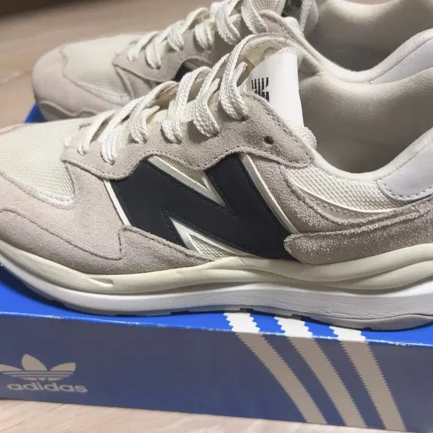 [SOLD OUT] 뉴발란스570