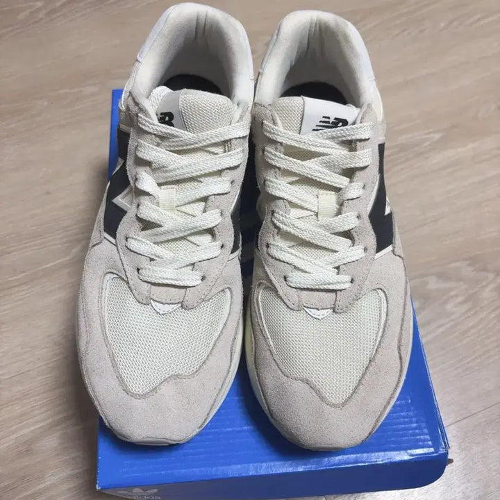 [SOLD OUT] 뉴발란스570