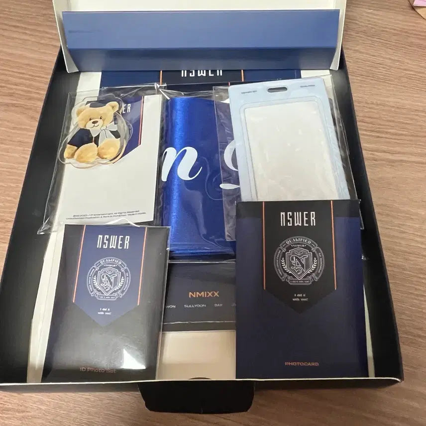 [BUNJANG] Nmixx NSWER Official 1st Fanclub Kit / Nmixx 엔믹스 엔써 공식 1기 팬클럽 키트