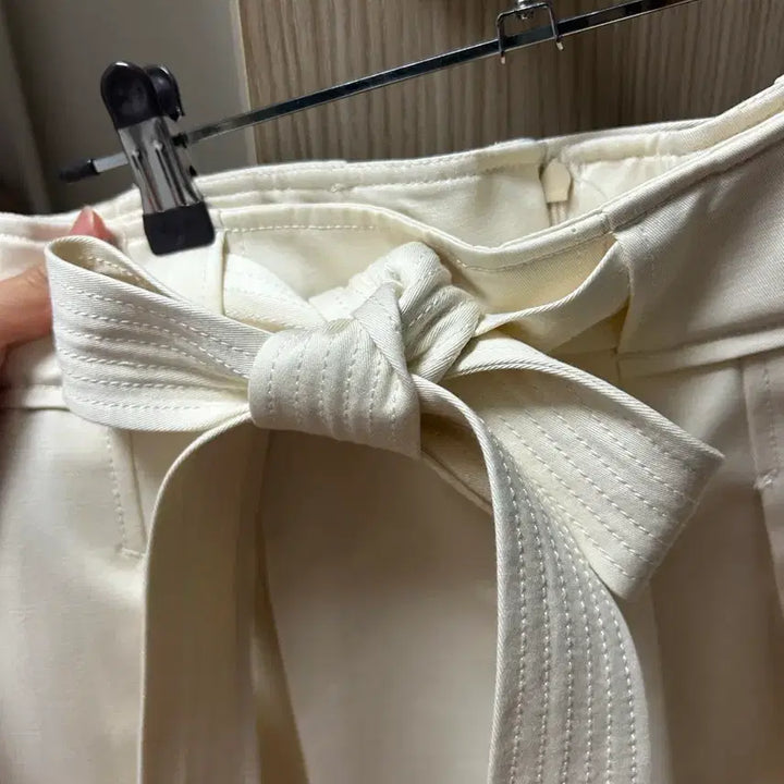 [BUNJANG] Kindersalmon Ivory Midi Skirt / 킨더살몬 스커트 판매합니다:)