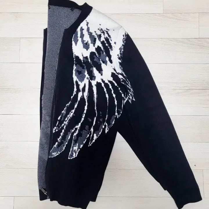 [BUNJANG] Wing Pattern Zip-up Cardigan Black 100 / 날개 패턴 집업 가디건 블랙 100