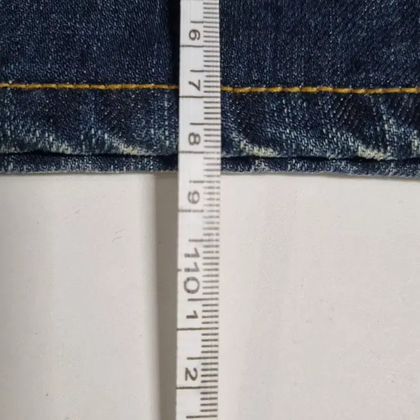 [BUNJANG] Guess Los Angeles Dark Blue Wash Denim Jeans / 30)게스 로스앤젤레스 다크블루색 워싱 데님 생지 일자청바지