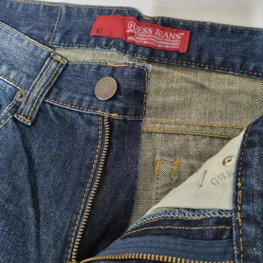 [BUNJANG] Guess Los Angeles Dark Blue Wash Denim Jeans / 30)게스 로스앤젤레스 다크블루색 워싱 데님 생지 일자청바지