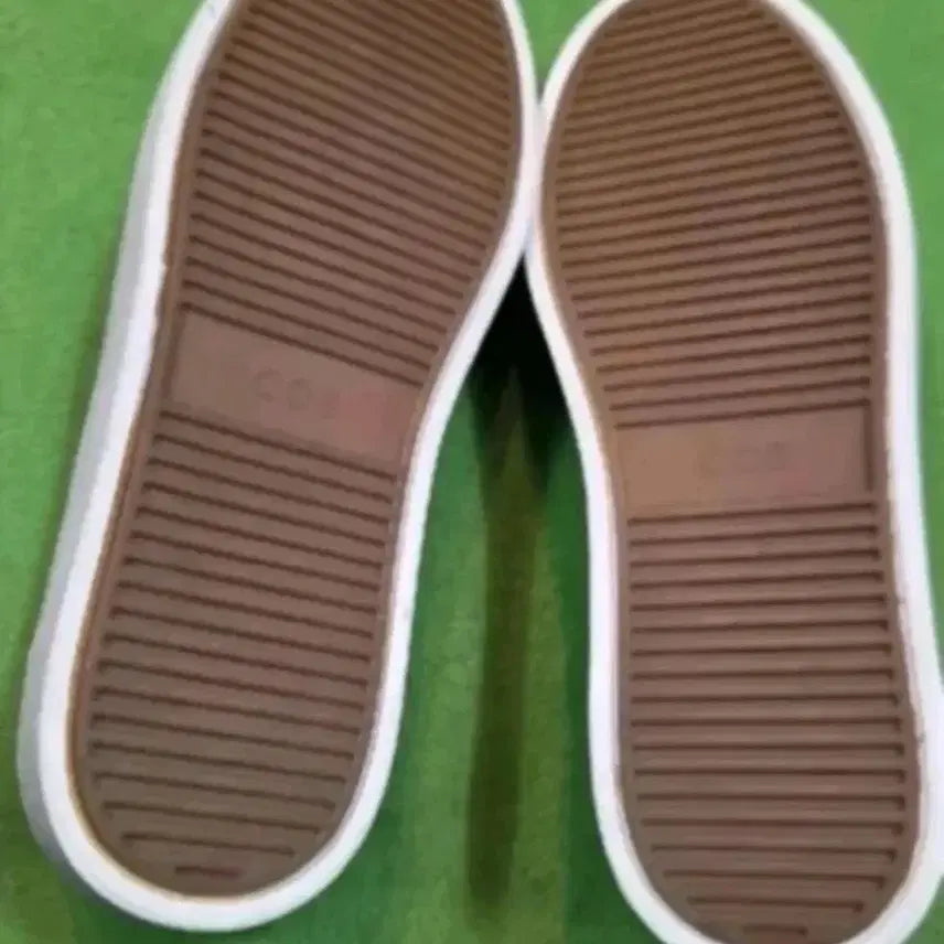 [BUNJANG] COS White Slip-on Shoes / COS 로퍼 단화