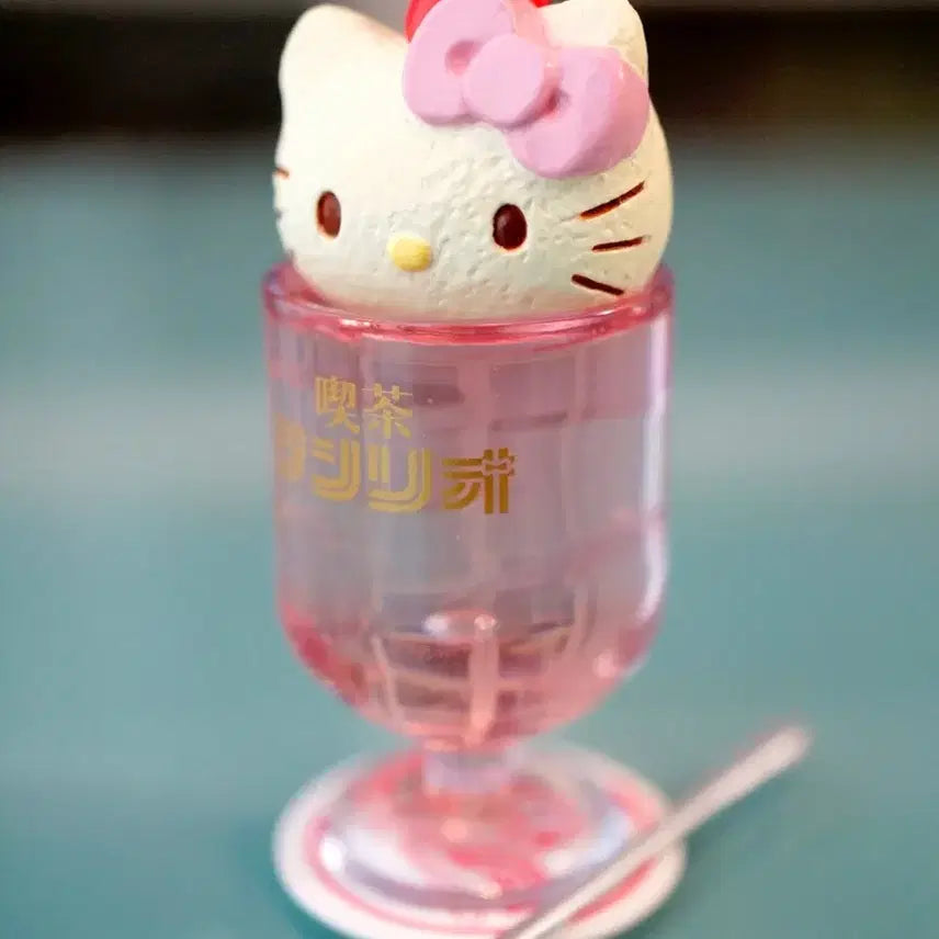 [BUNJANG] Sanrio Hello Kitty Kissa Series Cream Soda Set / 산리오 킷사 다방 시리즈 1 헬로키티 피규어 크림소다 희귀매물