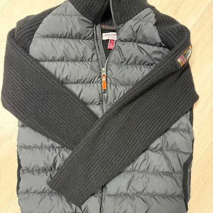 [BUNJANG] Parajumpers Knit-Padded Jacket / 파라점퍼스 니트패딩