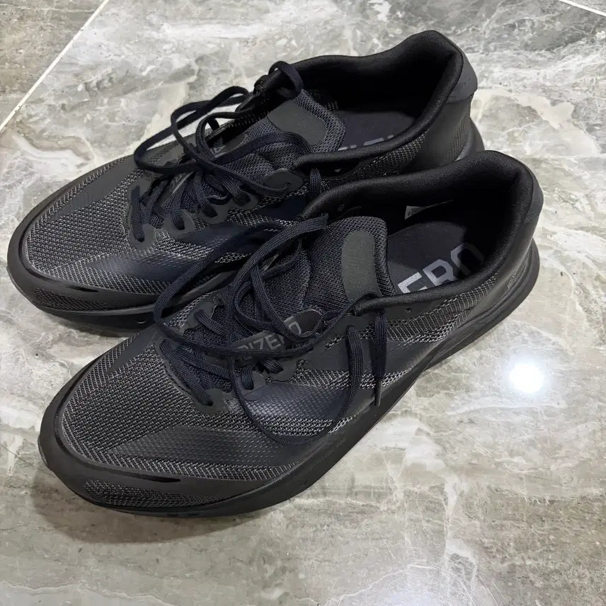 [SOLD OUT] 아디다스 보스턴 13 275 사이즈 판매합니다.