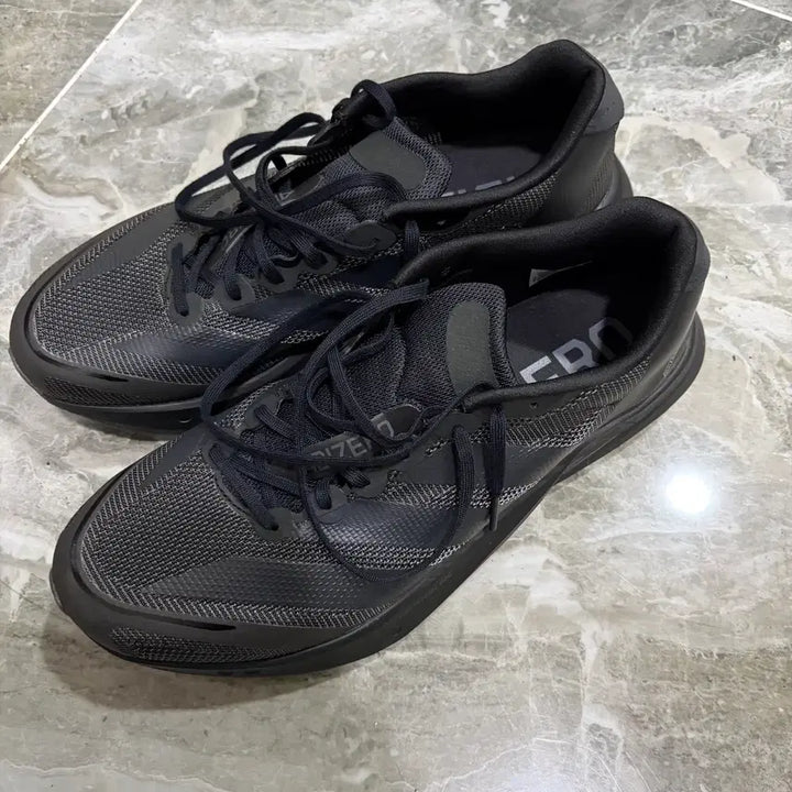 [SOLD OUT] 아디다스 보스턴 13 275 사이즈 판매합니다.