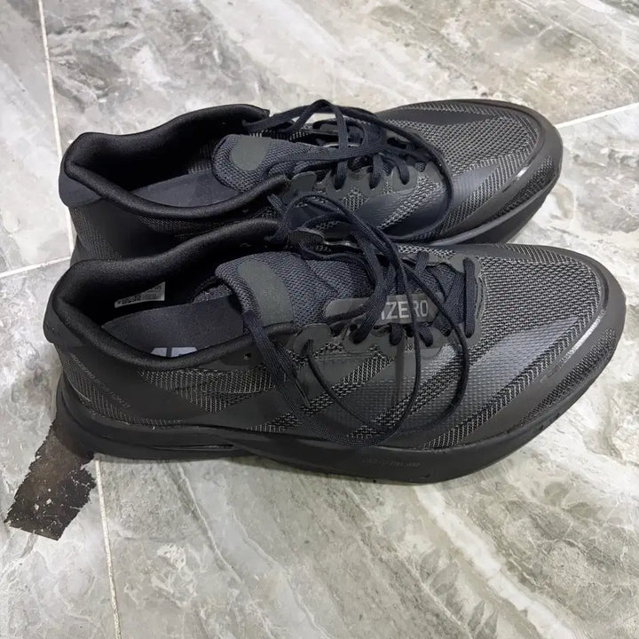 [SOLD OUT] 아디다스 보스턴 13 275 사이즈 판매합니다.