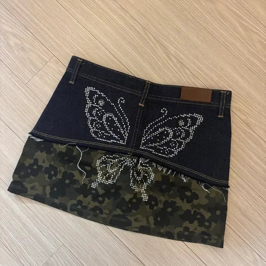 [BUNJANG] Andersson Bell Butterfly Micro Denim Skirt / 앤더슨벨 카모 버터플라이 마이크로 데님 스커트 26