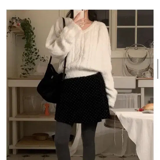 [BUNJANG] Yurie Ornament Silver Cable Knit Sweater / 유리에 오너먼트 실버 케이블 knit