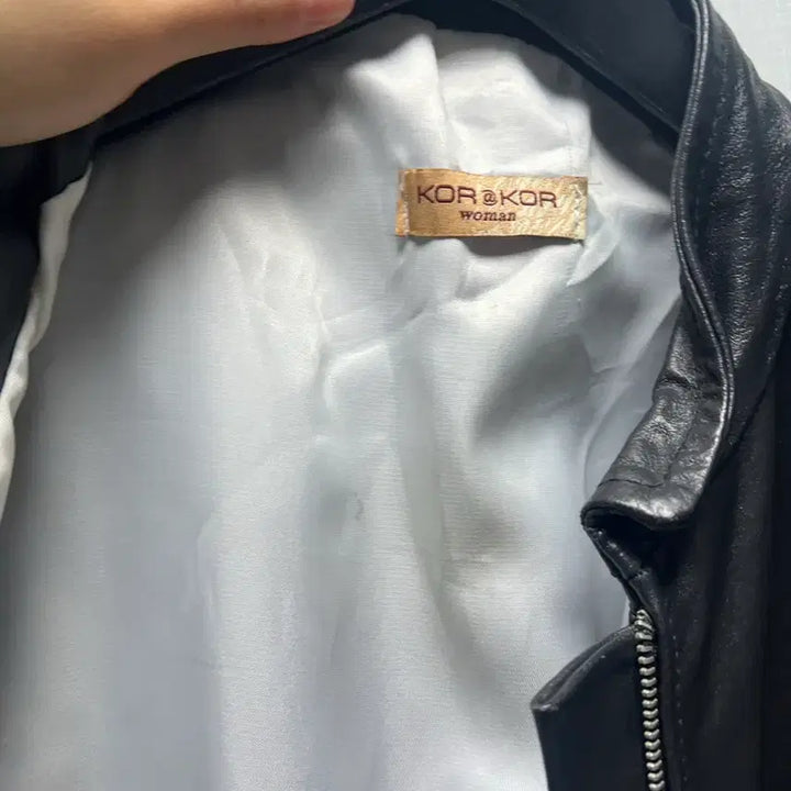[BUNJANG] Vintage Berlin Leather Jacket / 독일 베를린 빈티지샵 구매 여성 가죽 자켓