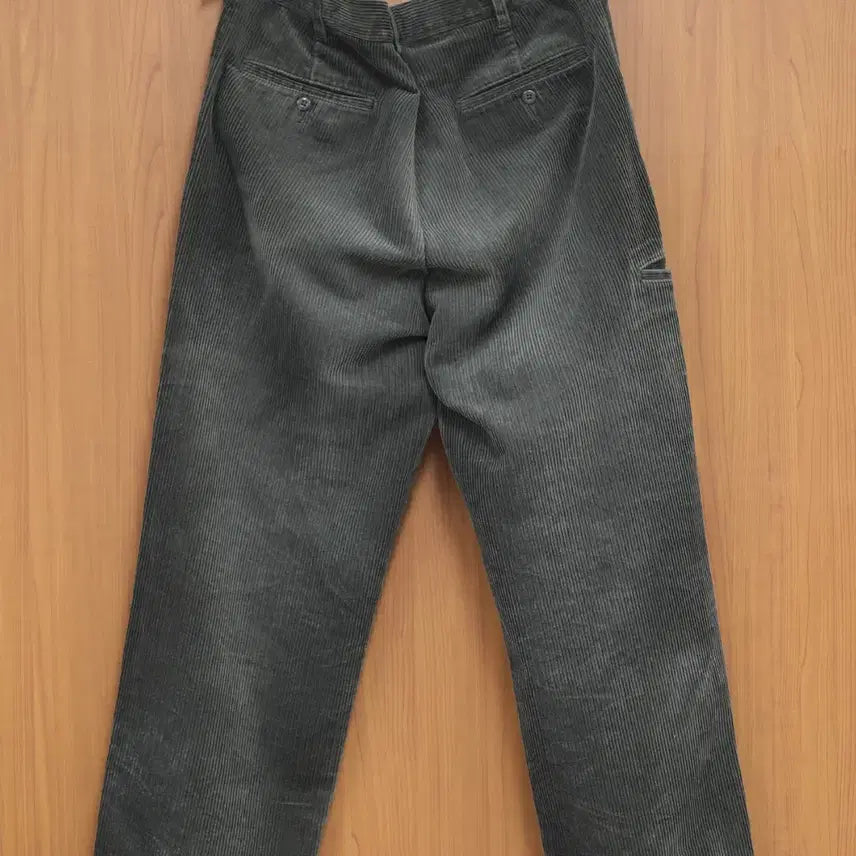 [BUNJANG] Uniqlo U Corduroy Wide Fit Work Pants / [유니클로 U] 코듀로이 와이드핏 워크팬츠(85)