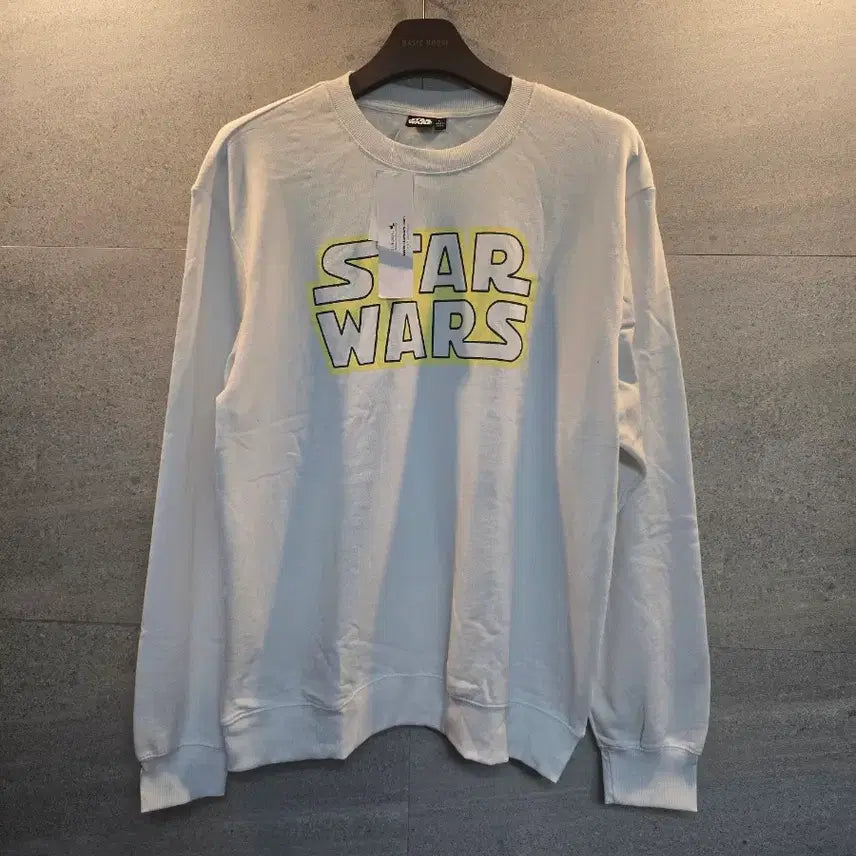 [BUNJANG] Star Wars Darth Vader and Characters Printed Sweatshirt / 스타워즈. 오피셜 굿즈. 맨투맨. 미착.