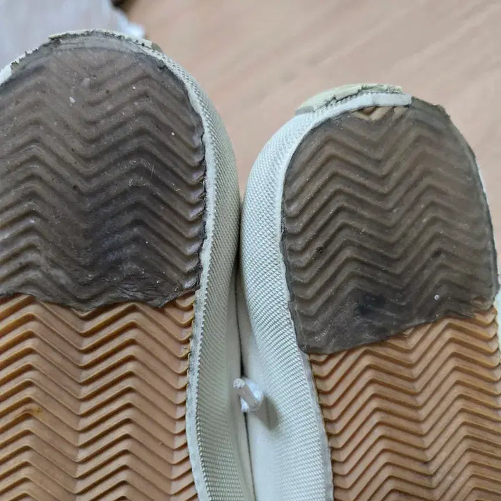 [BUNJANG] Maison Margiela Tabi Sneakers Ivory / 마르지엘라 타비 스니커즈 아이보리
