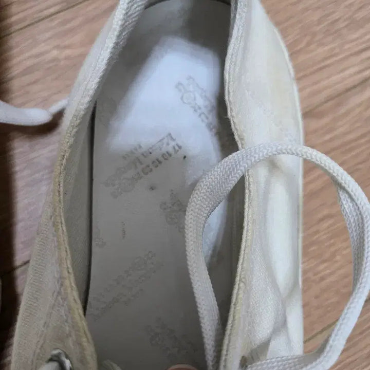 [BUNJANG] Maison Margiela Tabi Sneakers Ivory / 마르지엘라 타비 스니커즈 아이보리
