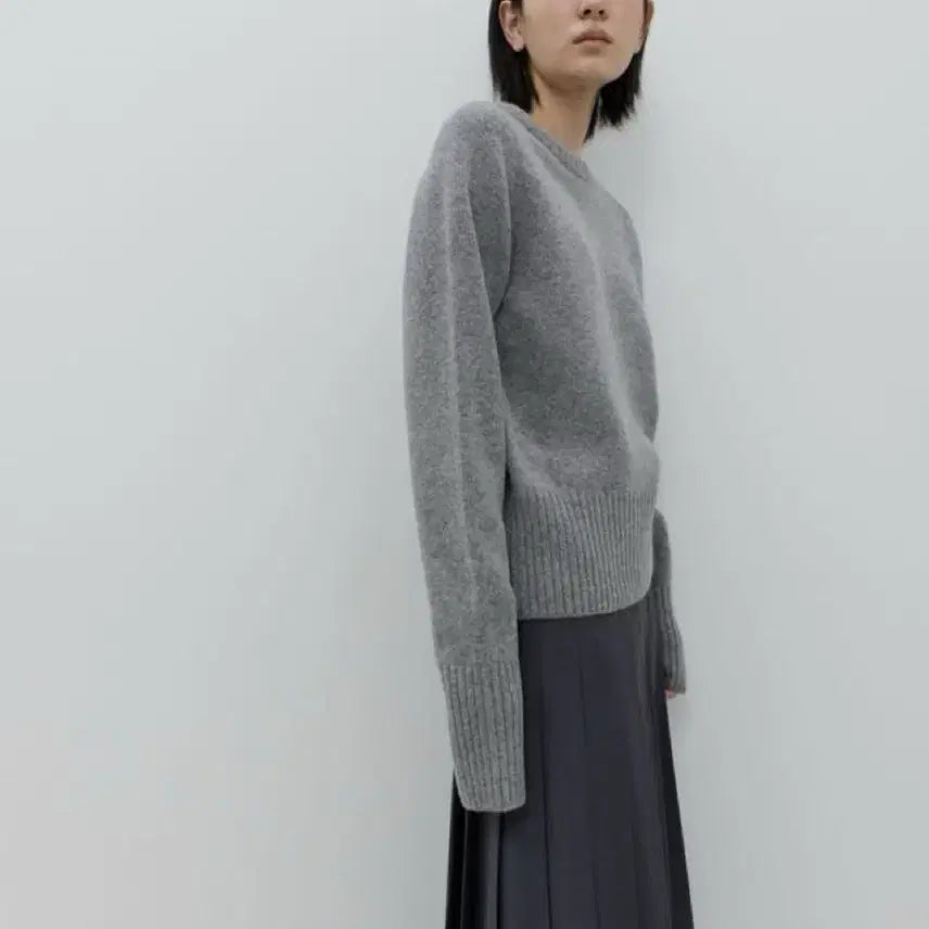 [BUNJANG] gbh Wool Crewneck Knit - Grey / gbh 지비에이치 울 크루넥 니트 그레이