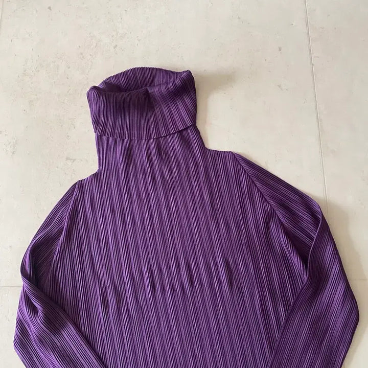 [BUNJANG] Pleats Please Purple Long Sleeve Top / 플리츠플리즈 새 상의 얼른 데려가주세요