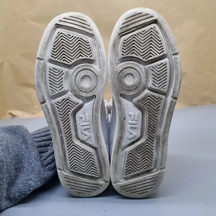 [BUNJANG] Fila Belt Ret Velcro Sneakers 240 / 휠라 벨트랫 벨크로 운동화 240
