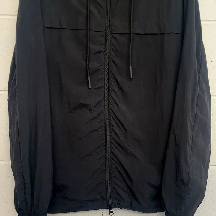 [BUNJANG] LAFUDGE STORE Lightweight Hooded Zip-up Windbreaker / 라퍼지스토어(LAFUDGE STORE) 경량 후드집업 바람막이 판매