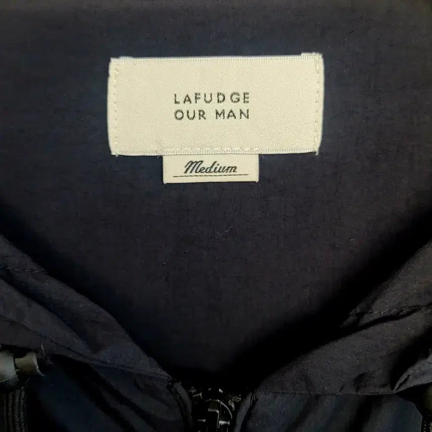 [BUNJANG] LAFUDGE STORE Lightweight Hooded Zip-up Windbreaker / 라퍼지스토어(LAFUDGE STORE) 경량 후드집업 바람막이 판매