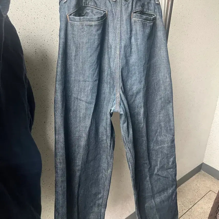 [BUNJANG] SATUR Camaro Belted Low Denim Pants / 새터 SATUR 카마로 밸티드 로우 데님