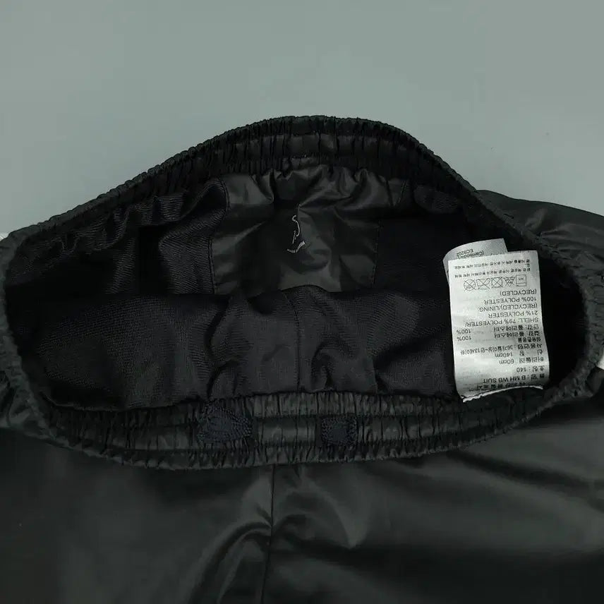 [BUNJANG] Adidas Kids Black Charcoal White Raglan Climastorm Sweatshirt Set / 아디다스 블랙 차콜 화이트 배색 로고 삼선 레글런 클라이마스톰 기모 바람