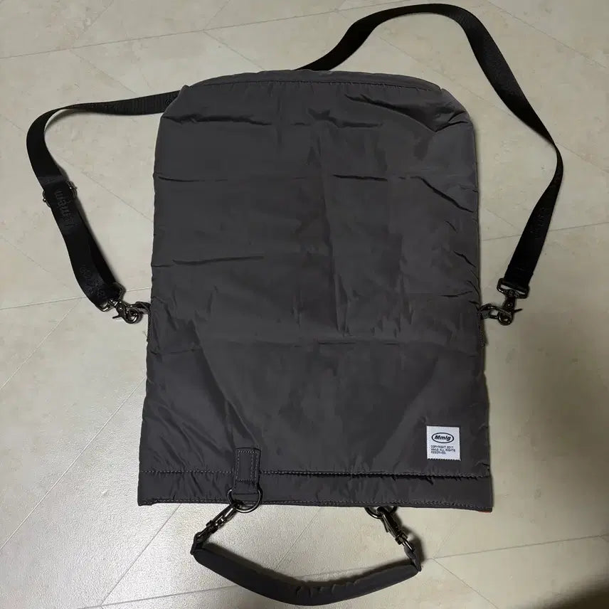 [BUNJANG] MMLG 3-Way Messenger Bag / MMLG 엠엠엘지 쿠션 3way 메신저백 그레이