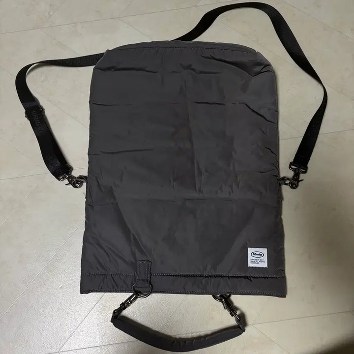 [BUNJANG] MMLG 3-Way Messenger Bag / MMLG 엠엠엘지 쿠션 3way 메신저백 그레이