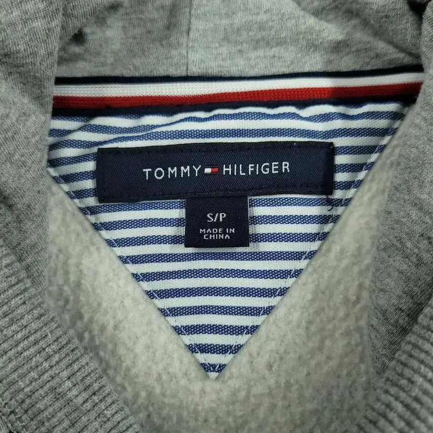 [BUNJANG] Tommy Hilfiger Cotton Blend Hoodie / 타미힐피거 그레이 블랙 스펠아웃 로고 패턴 기모 코튼블렌드 후드 티셔츠