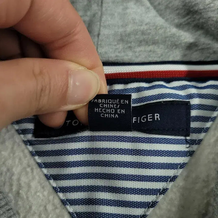 [BUNJANG] Tommy Hilfiger Cotton Blend Hoodie / 타미힐피거 그레이 블랙 스펠아웃 로고 패턴 기모 코튼블렌드 후드 티셔츠