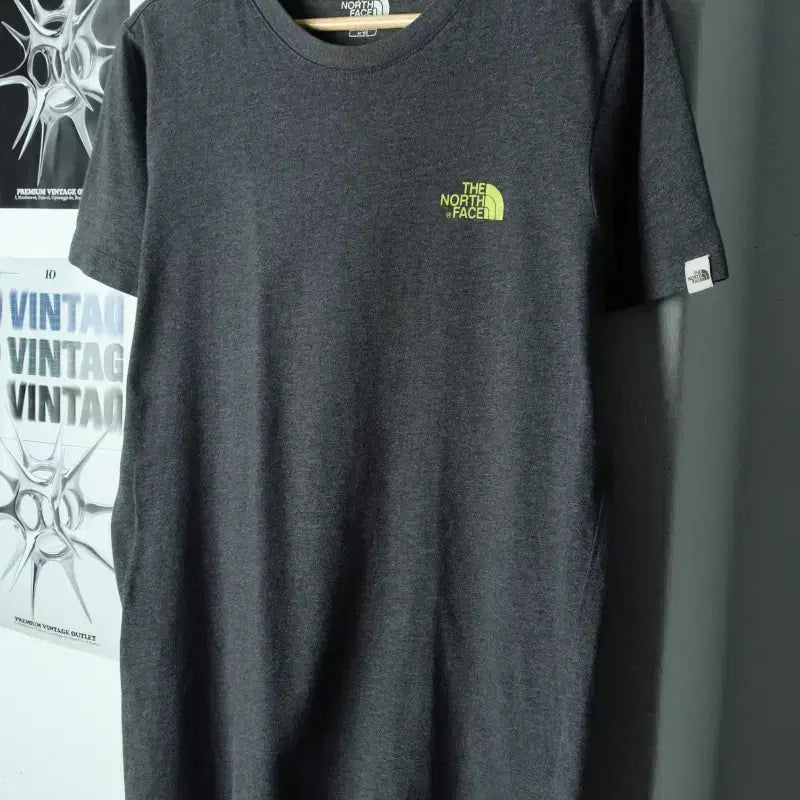 [BUNJANG] The North Face Small Logo Gray T-shirt / (M) 노스페이스 반팔 티셔츠 스몰로고 그레이 올드스쿨-179EE