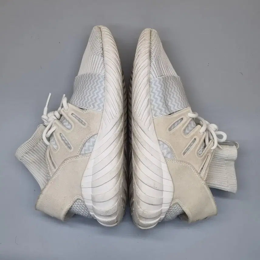 [BUNJANG] Adidas Tubular Doom Primeknit Sneakers (Size 270) / 아디다스 튜블라 둠 프라임니트 운동화270